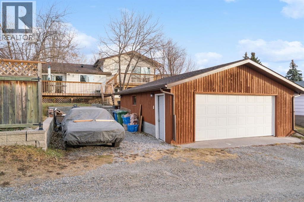 33 Carolina Drive, Cochrane, Alberta  T4C 1C4 - Photo 27 - A2270372