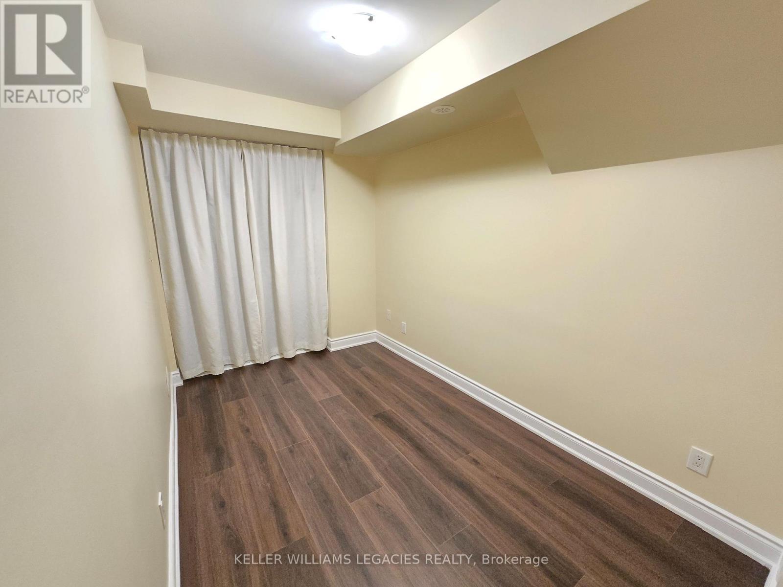 107 - 7 Applewood Lane, Toronto, Ontario  M9C 2Z7 - Photo 11 - W12557364