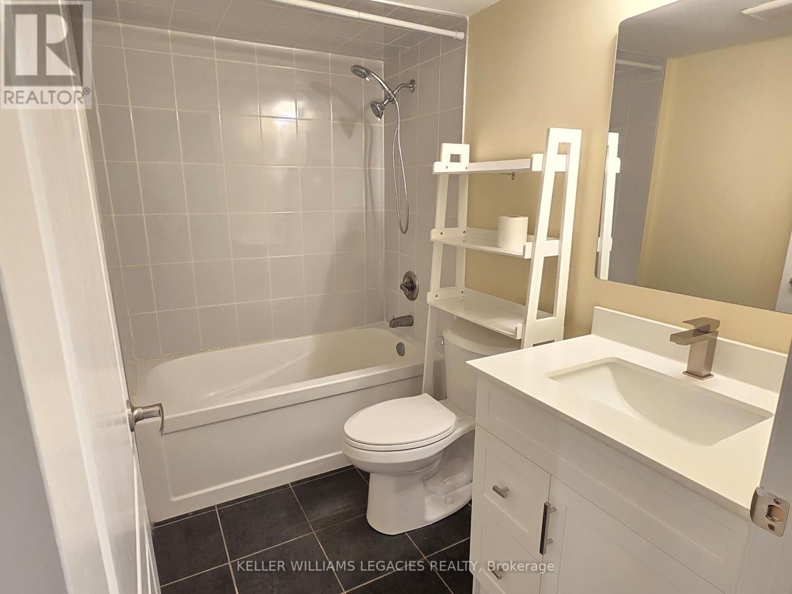 107 - 7 Applewood Lane, Toronto, Ontario  M9C 2Z7 - Photo 13 - W12557364