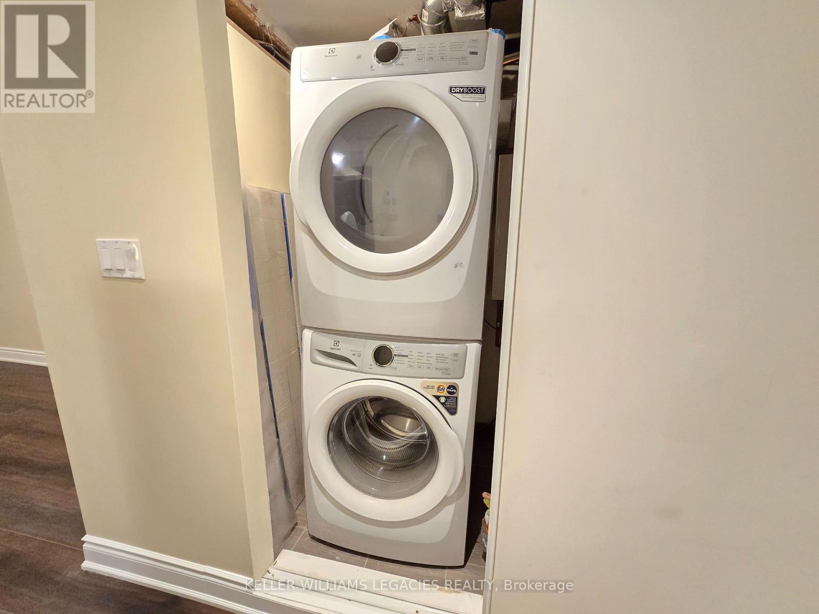 107 - 7 Applewood Lane, Toronto, Ontario  M9C 2Z7 - Photo 14 - W12557364