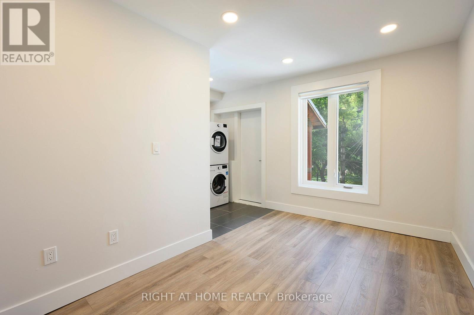 1995 Dundas Street W, Toronto, Ontario  M6R 1W7 - Photo 12 - W12557368