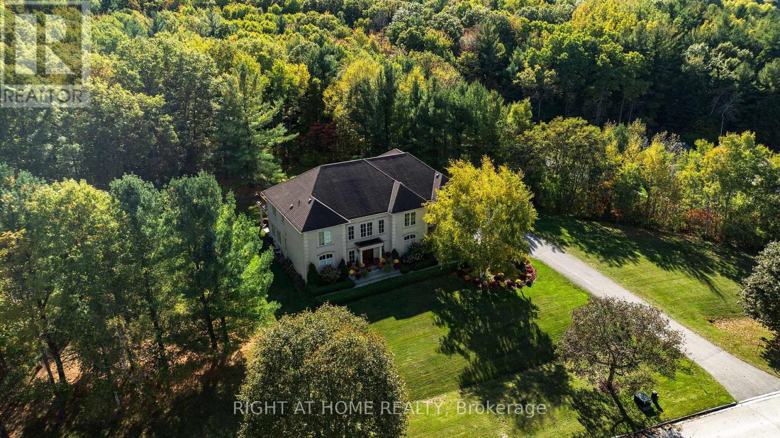 65 KINGSWOOD DRIVE, King, Ontario