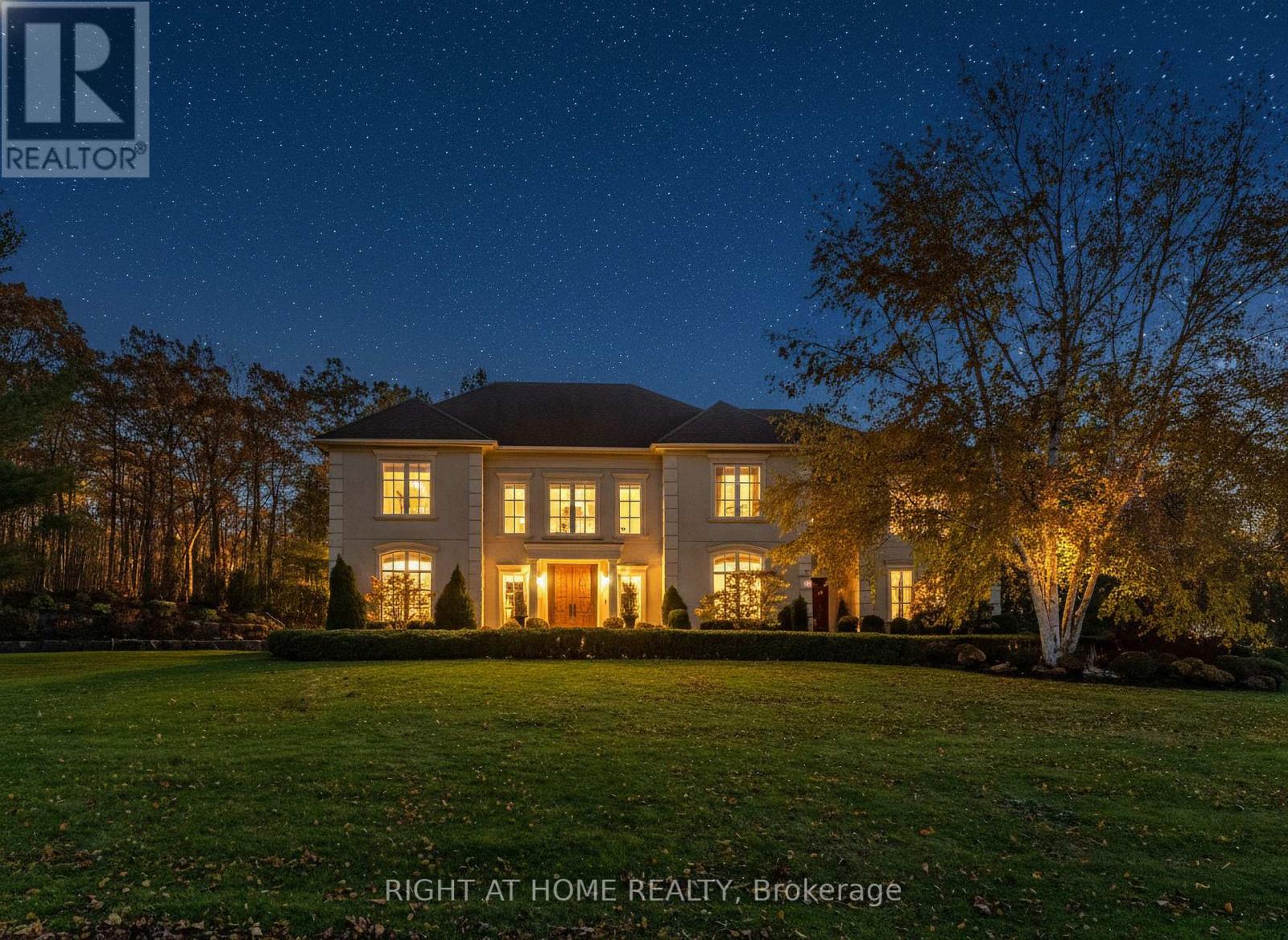 65 Kingswood Drive, King, Ontario  L7B 1K8 - Photo 3 - N12557372