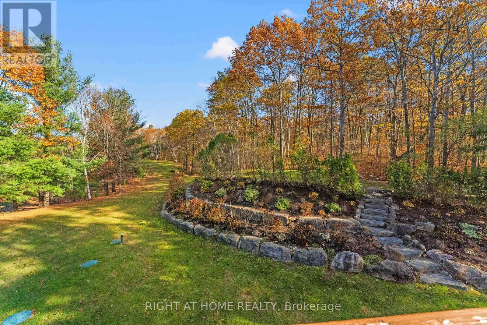 65 Kingswood Drive, King, Ontario  L7B 1K8 - Photo 36 - N12557372