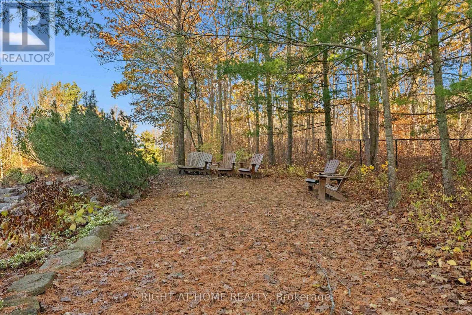 65 Kingswood Drive, King, Ontario  L7B 1K8 - Photo 37 - N12557372