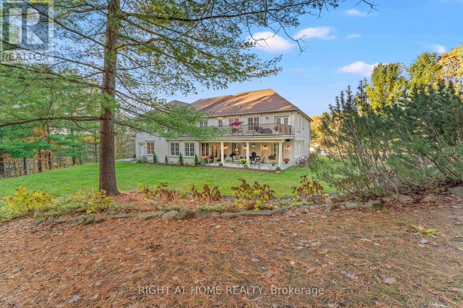 65 Kingswood Drive, King, Ontario  L7B 1K8 - Photo 38 - N12557372