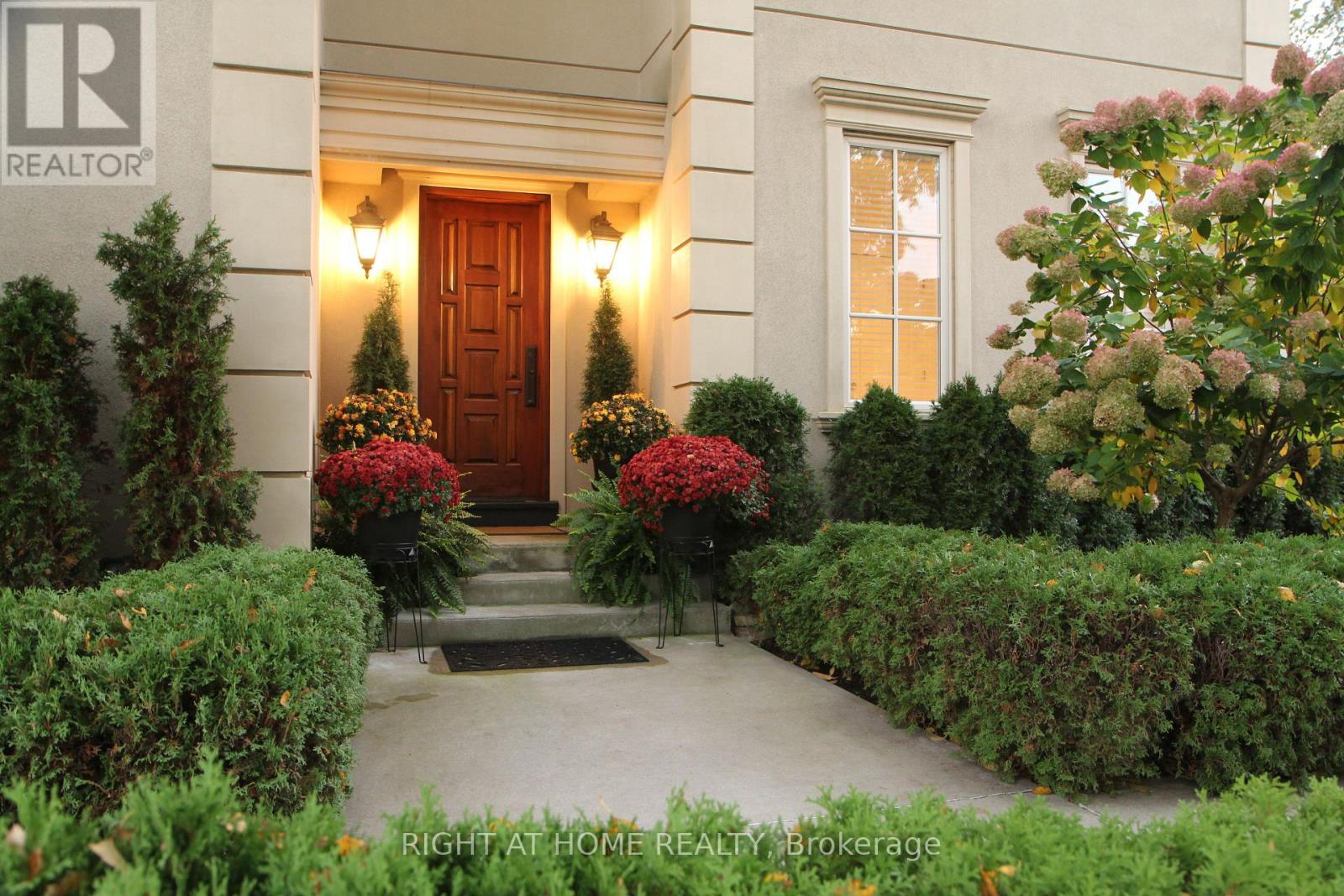 65 Kingswood Drive, King, Ontario  L7B 1K8 - Photo 44 - N12557372