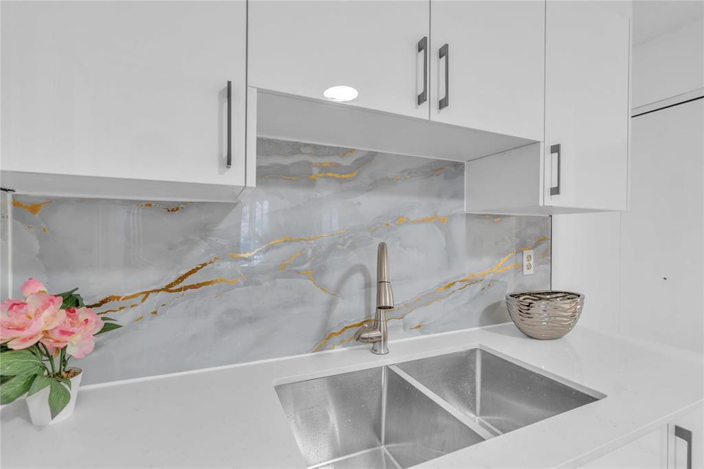 58 Muska Bay, Winnipeg, Manitoba  R2R 0V4 - Photo 8 - 202528673