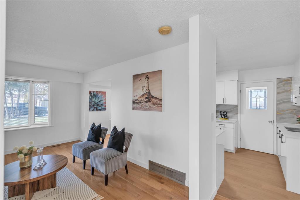 58 Muska Bay, Winnipeg, Manitoba  R2R 0V4 - Photo 4 - 202528673