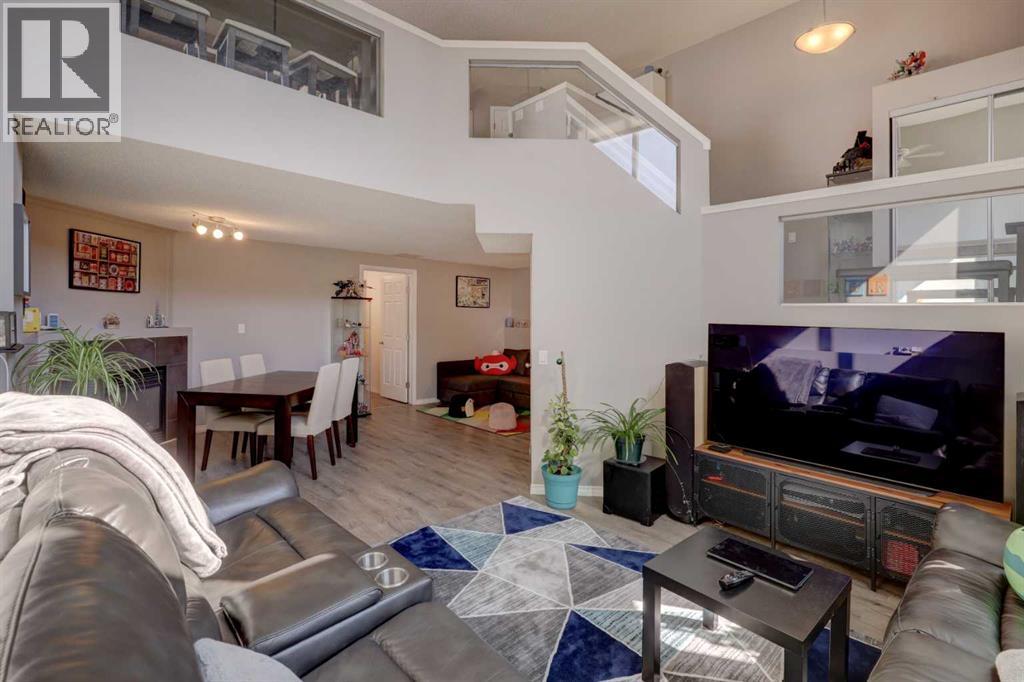 246 Arbour Grove Close Nw, Calgary, Alberta  T3G 4J4 - Photo 5 - A2255193