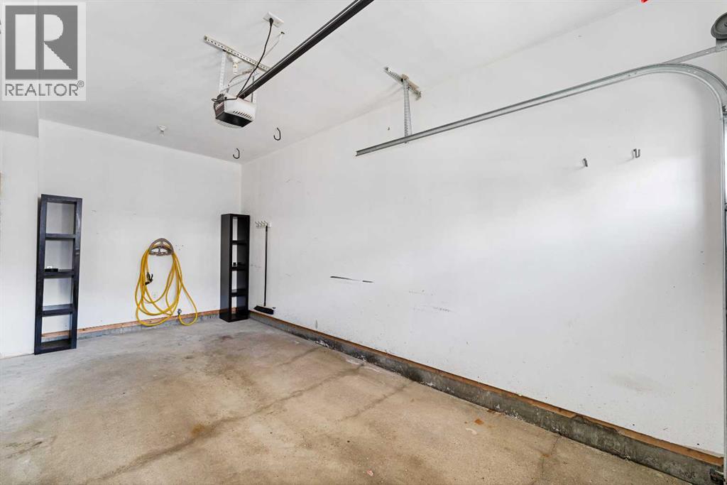 772 73 Street Sw, Calgary, Alberta  T3H 5V9 - Photo 24 - A2260970