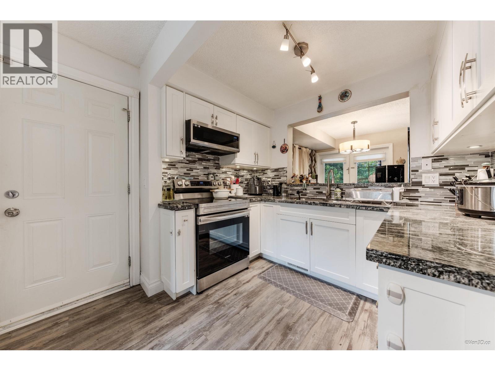 3010 Firbrook Place, Coquitlam, British Columbia  V3C 4B3 - Photo 16 - R3061006