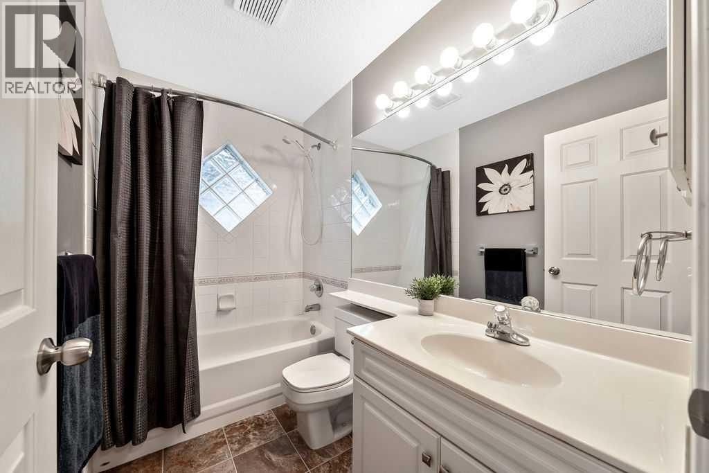 119 Bridlecreek Terrace, Calgary, Alberta  T2Y 3N8 - Photo 31 - A2271540