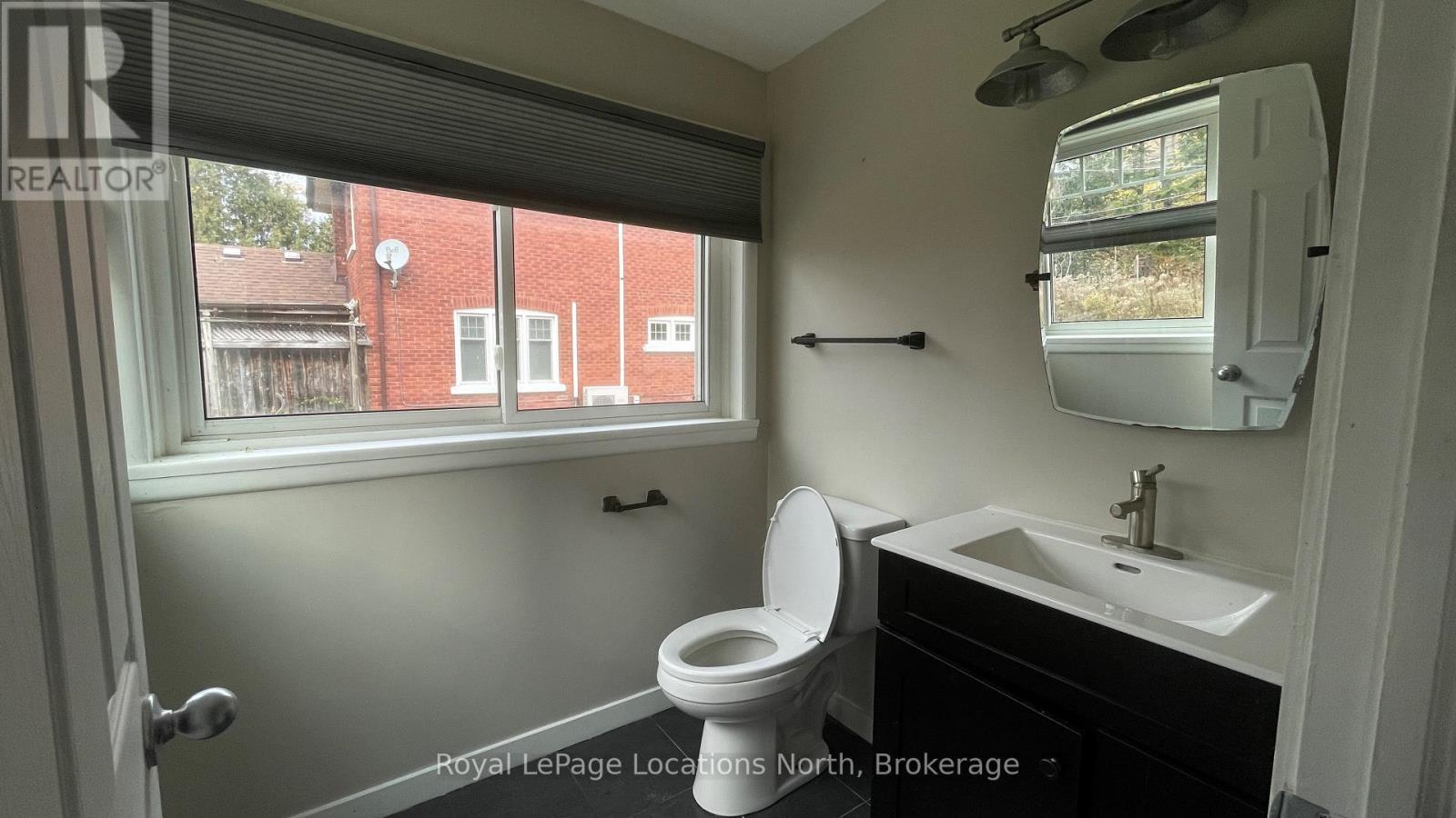 72 Sykes Street S, Meaford, Ontario  N4L 1E3 - Photo 14 - X12557384