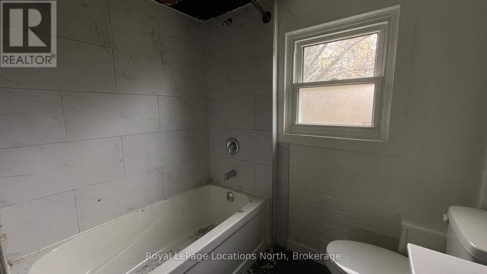 72 Sykes Street S, Meaford, Ontario  N4L 1E3 - Photo 28 - X12557384