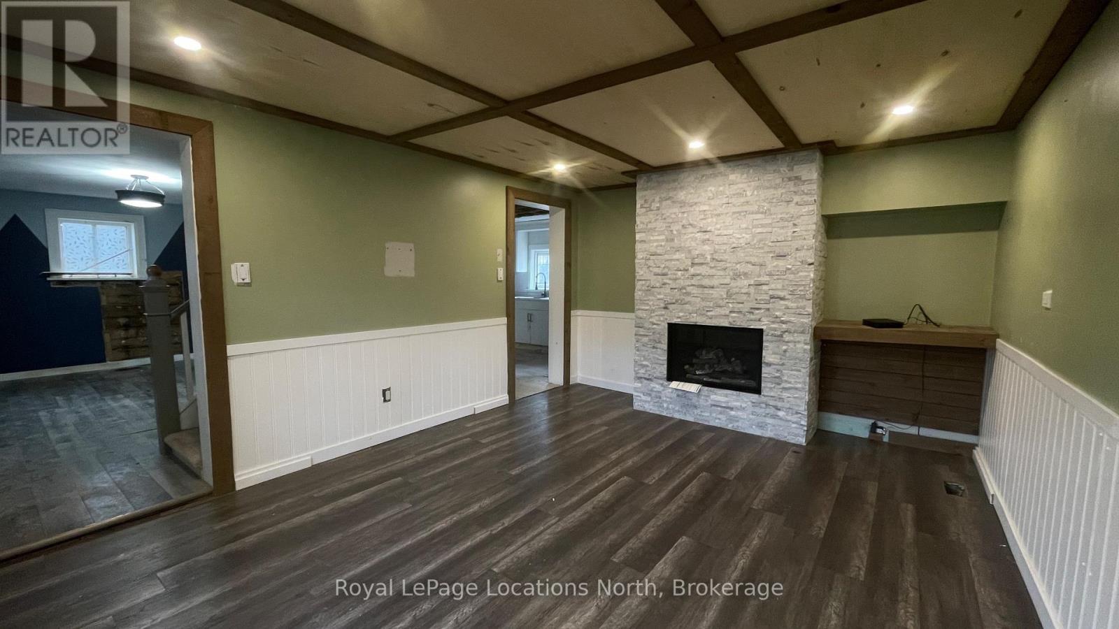 72 Sykes Street S, Meaford, Ontario  N4L 1E3 - Photo 4 - X12557384