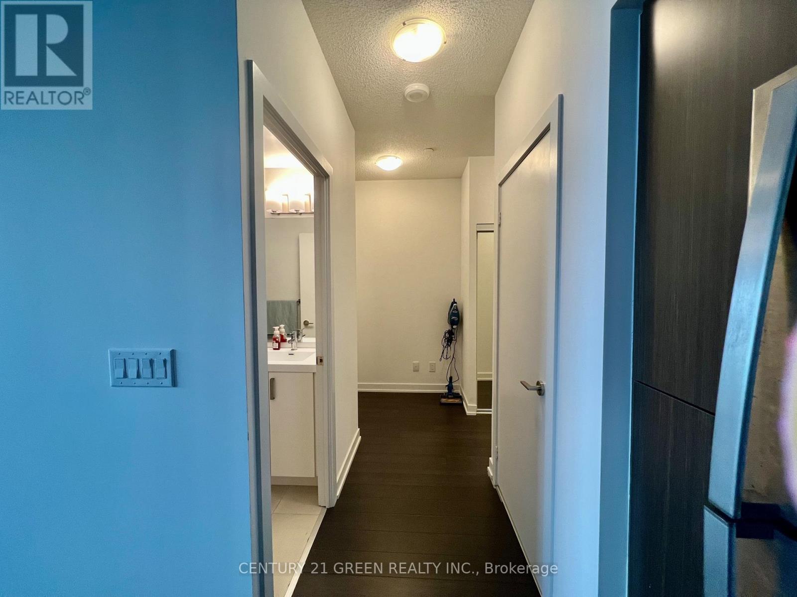 1601 - 1603 Eglinton Avenue W, Toronto, Ontario  M6E 0A1 - Photo 5 - C12557396