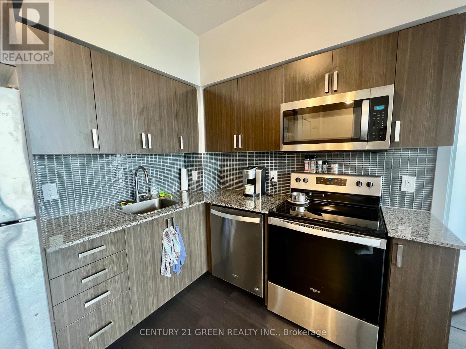 1601 - 1603 Eglinton Avenue W, Toronto, Ontario  M6E 0A1 - Photo 6 - C12557396