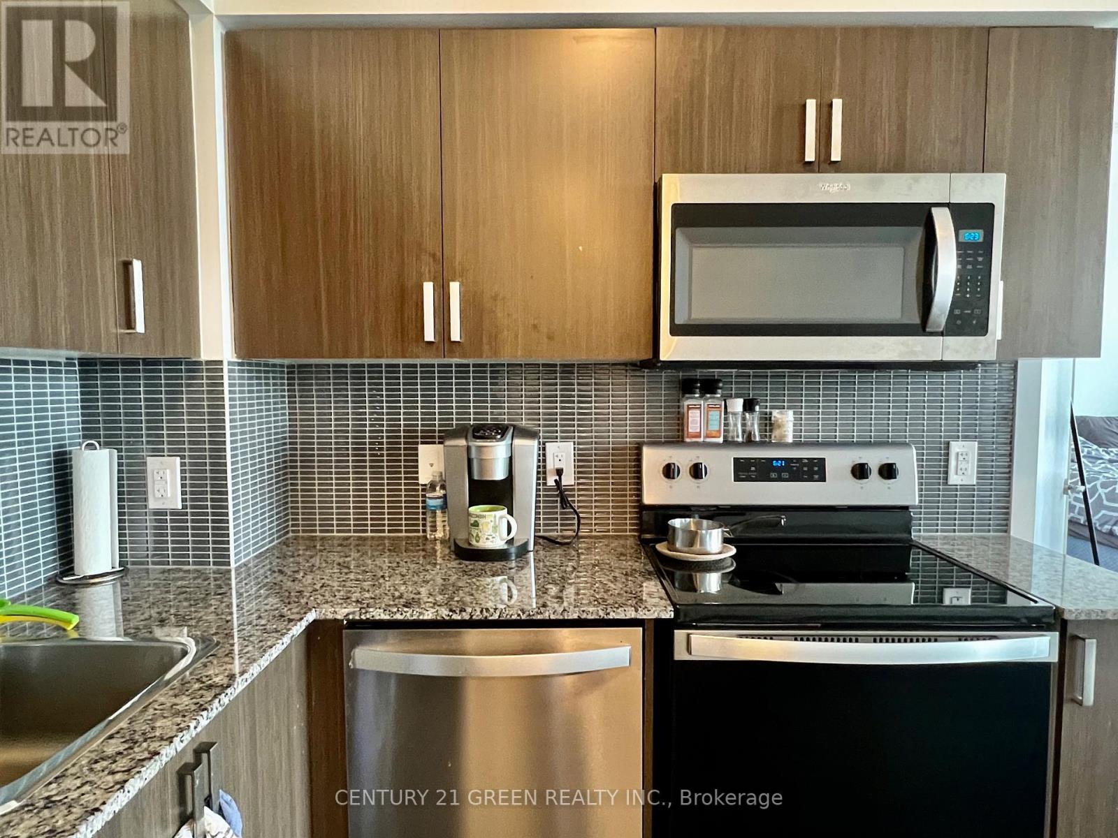 1601 - 1603 Eglinton Avenue W, Toronto, Ontario  M6E 0A1 - Photo 8 - C12557396