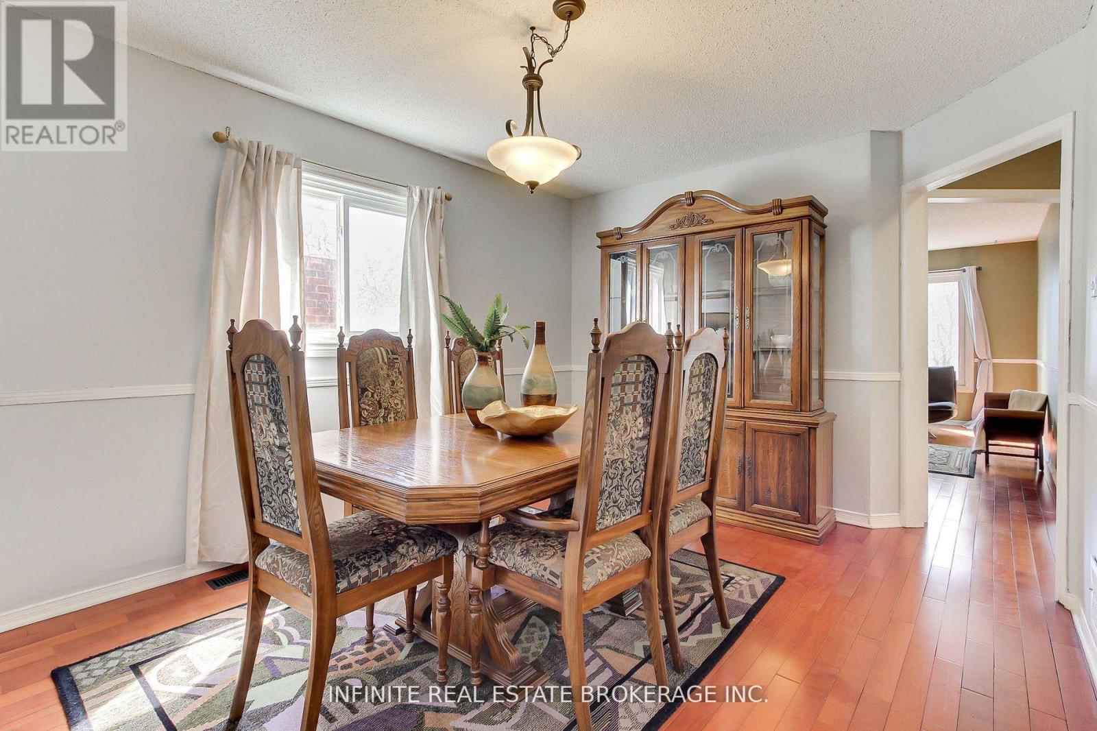 70 Sable Crescent, Whitby, Ontario  L1R 1Y6 - Photo 7 - E12557380