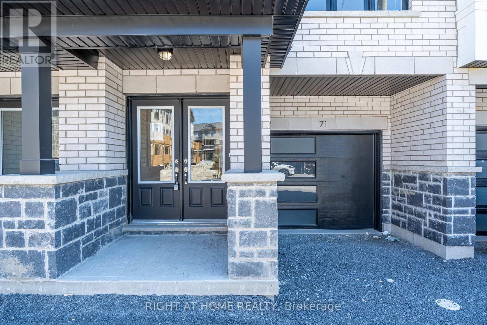 71 Bavin Street, Clarington, Ontario L1C 7H5 - Photo 4 - E12557382