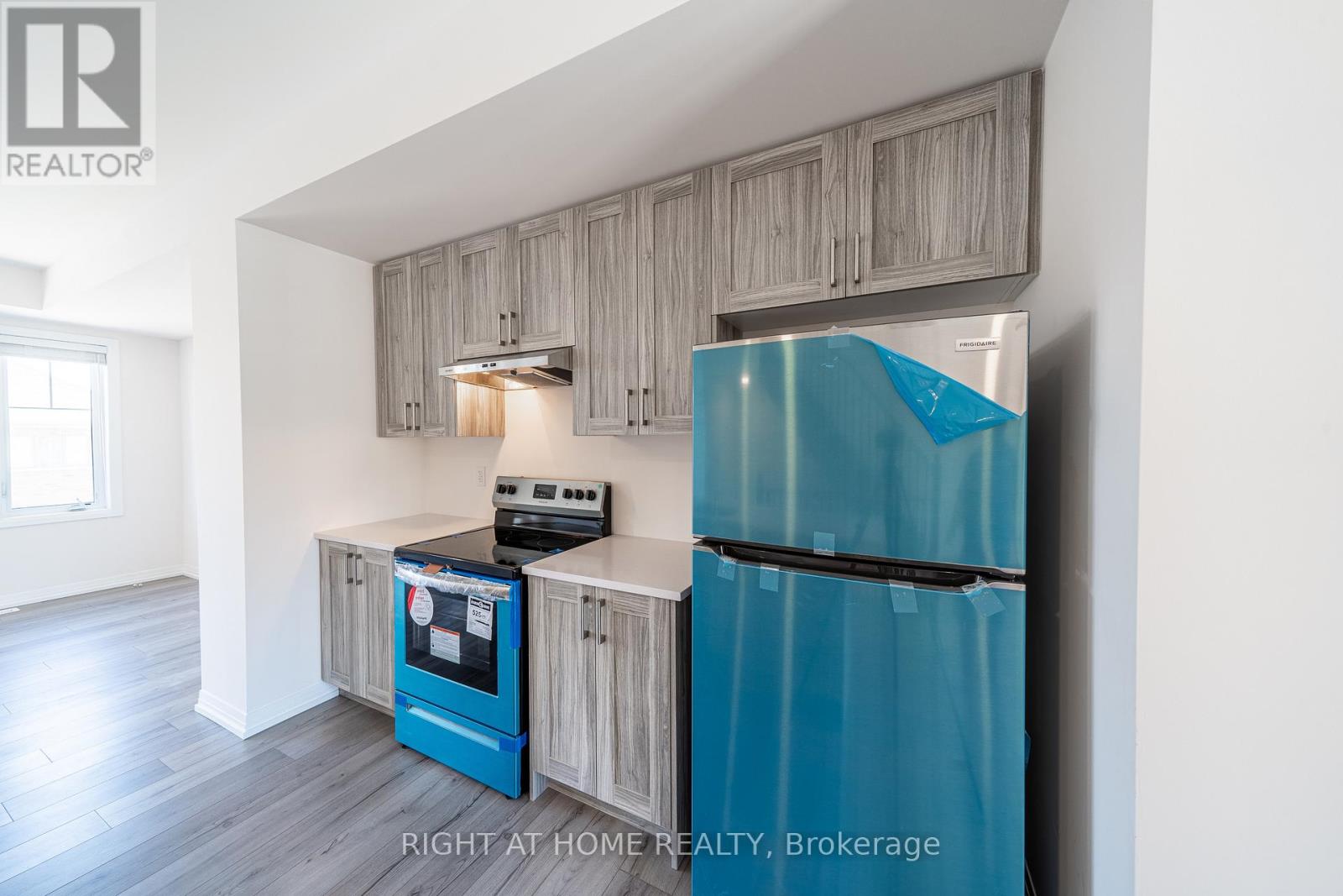 71 Bavin Street, Clarington, Ontario L1C 7H5 - Photo 9 - E12557382