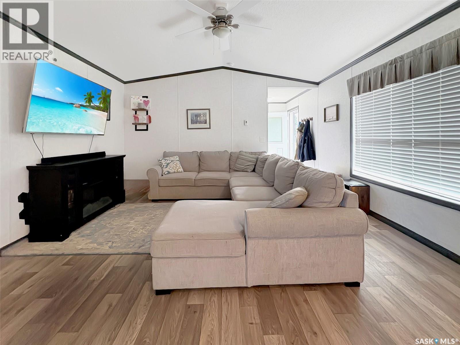 210 Gloucester Street, Neville, Saskatchewan  S0N 1T0 - Photo 4 - SK024301