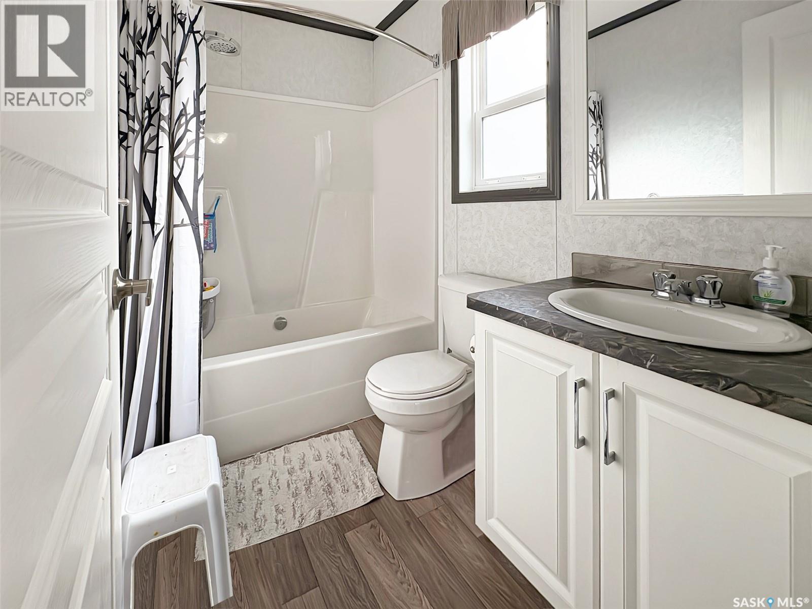 210 Gloucester Street, Neville, Saskatchewan  S0N 1T0 - Photo 13 - SK024301