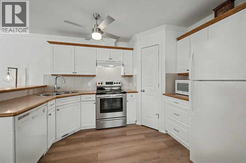 Property at 1409 Strathcona Way image 5