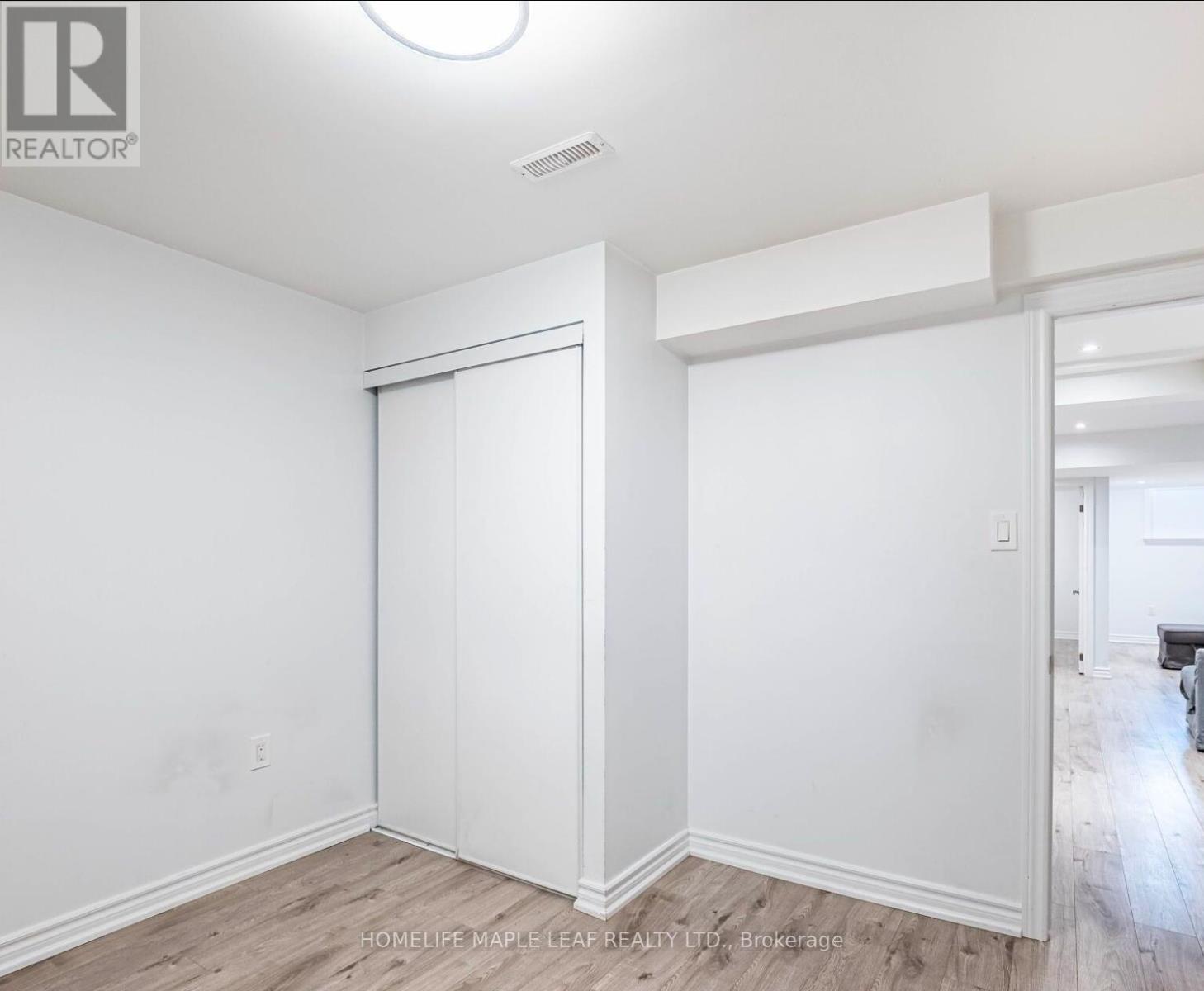 27 Vista Green Crescent, Brampton, Ontario  L7A 2S4 - Photo 39 - W12557376