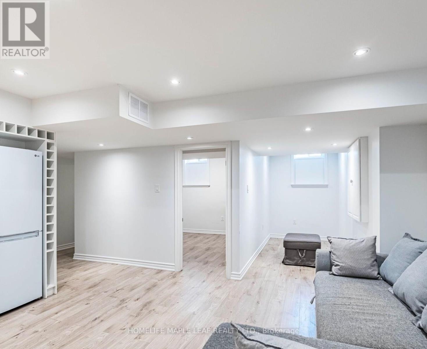 27 Vista Green Crescent, Brampton, Ontario  L7A 2S4 - Photo 35 - W12557376