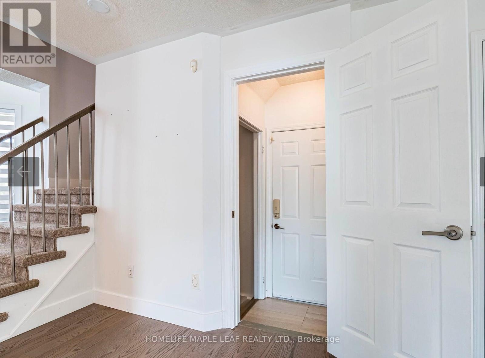 27 Vista Green Crescent, Brampton, Ontario  L7A 2S4 - Photo 31 - W12557376