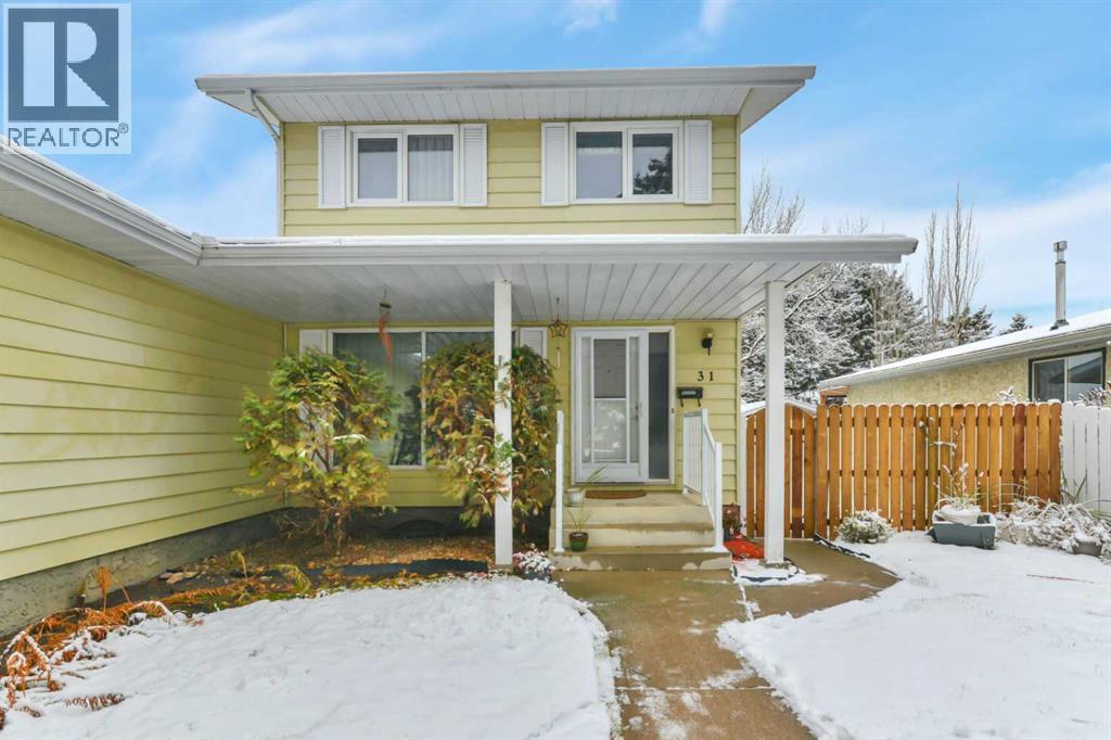 31 Baird Street, Red Deer, Alberta  T4R 1K5 - Photo 1 - A2269432