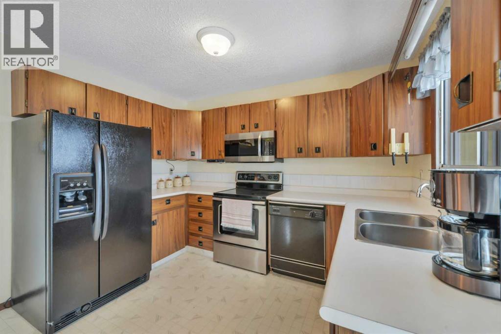 31 Baird Street, Red Deer, Alberta  T4R 1K5 - Photo 7 - A2269432