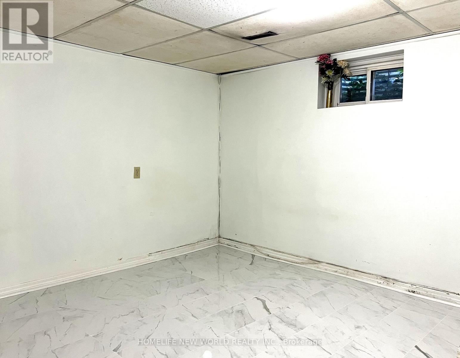 28 Greyhound Drive, Toronto, Ontario  M2H 1K3 - Photo 18 - C12557426