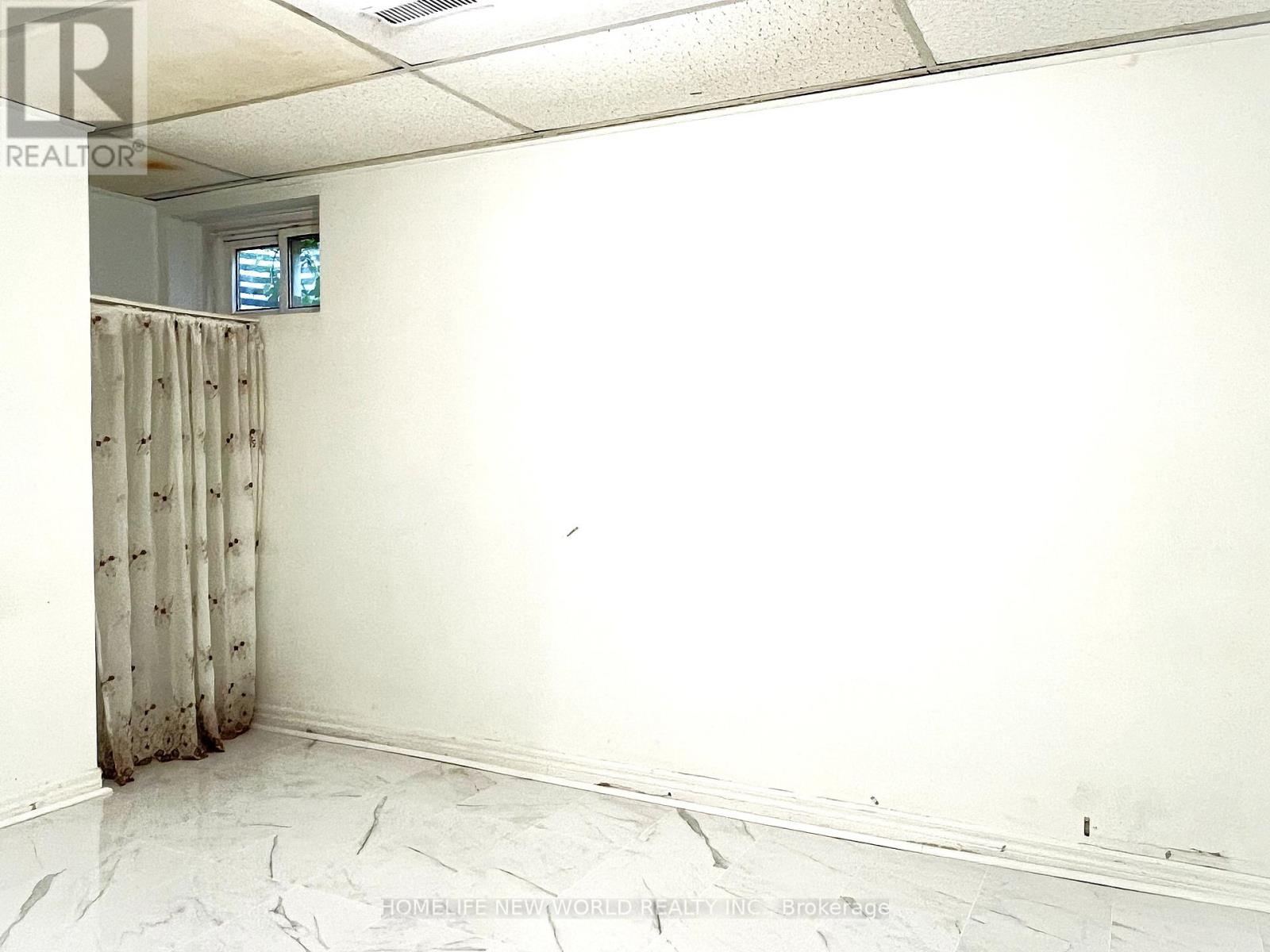 28 Greyhound Drive, Toronto, Ontario  M2H 1K3 - Photo 19 - C12557426