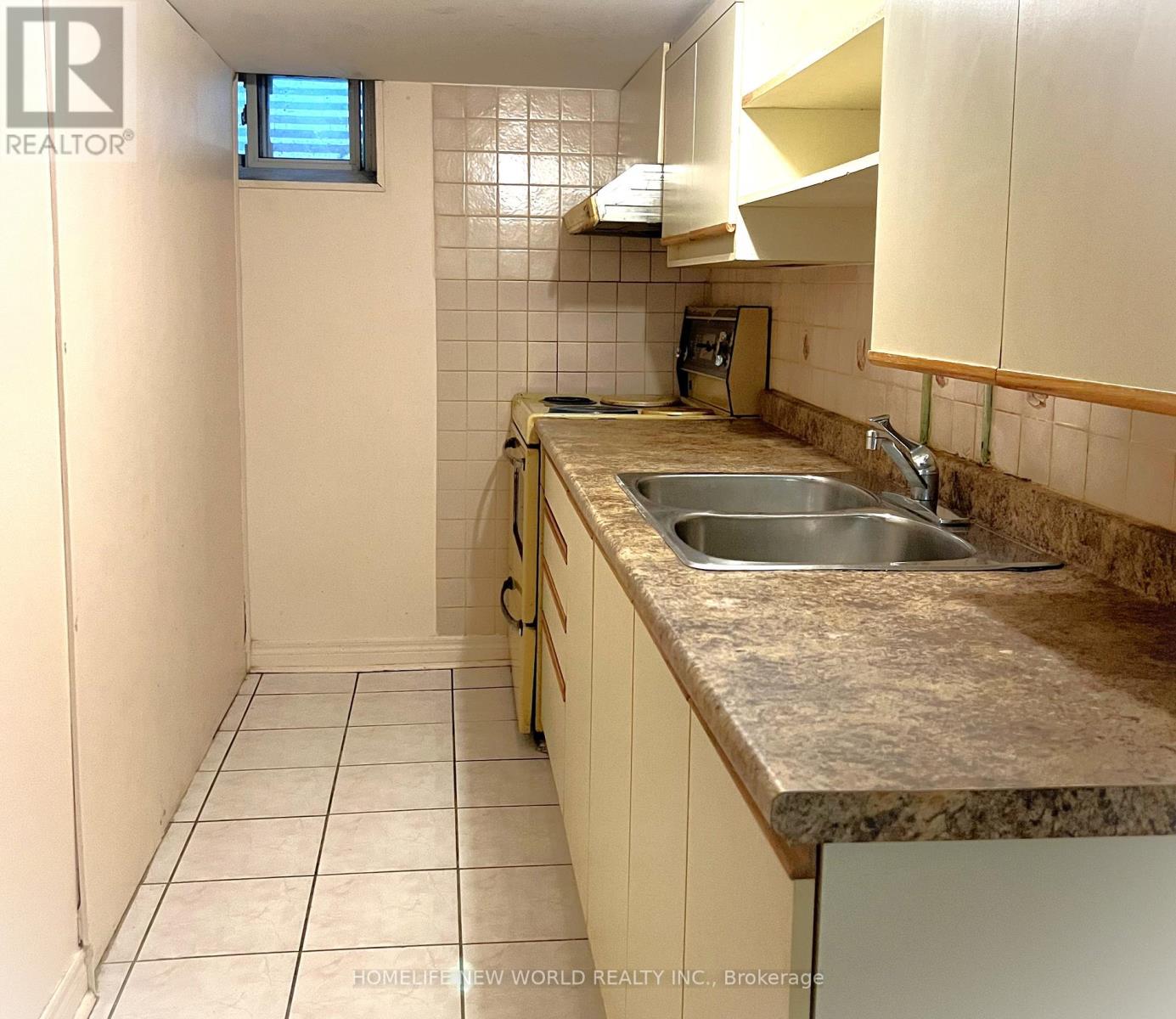 28 Greyhound Drive, Toronto, Ontario  M2H 1K3 - Photo 21 - C12557426