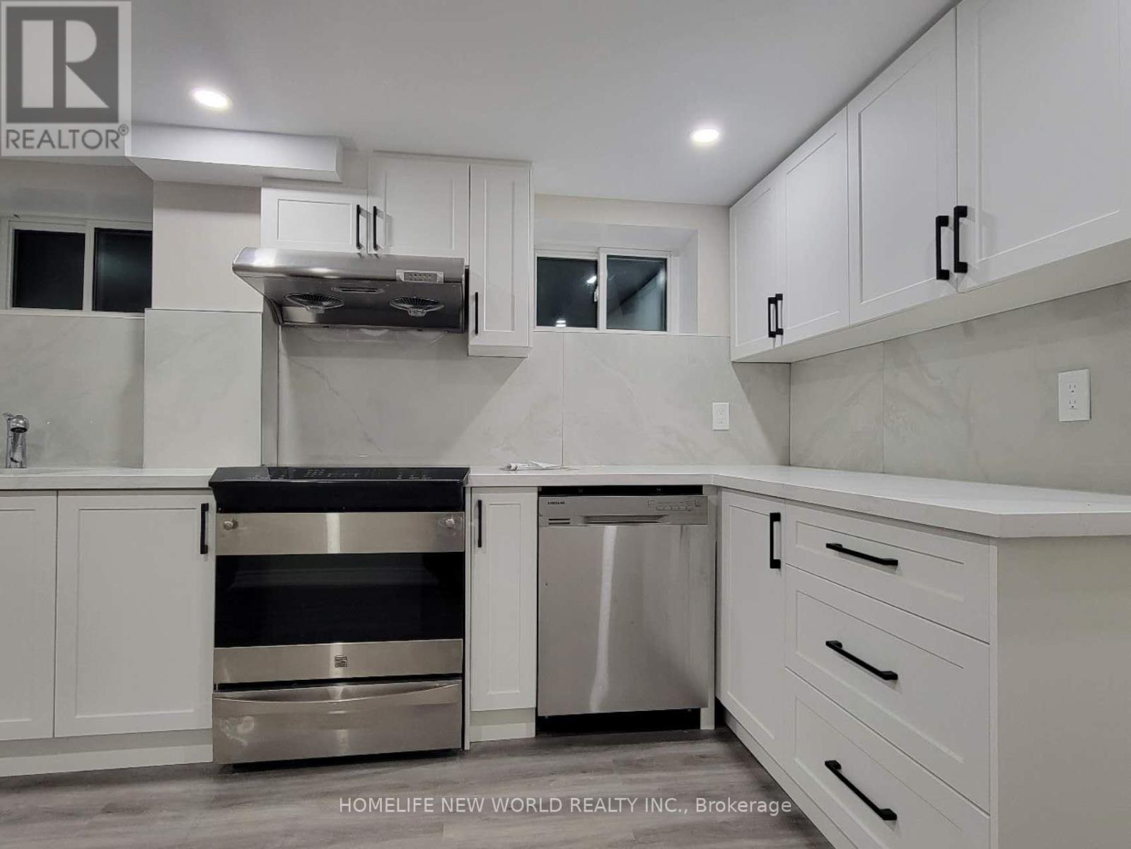 Bsmt - 271 Conestoga Avenue, Richmond Hill, Ontario  L4C 2H3 - Photo 2 - N12557406