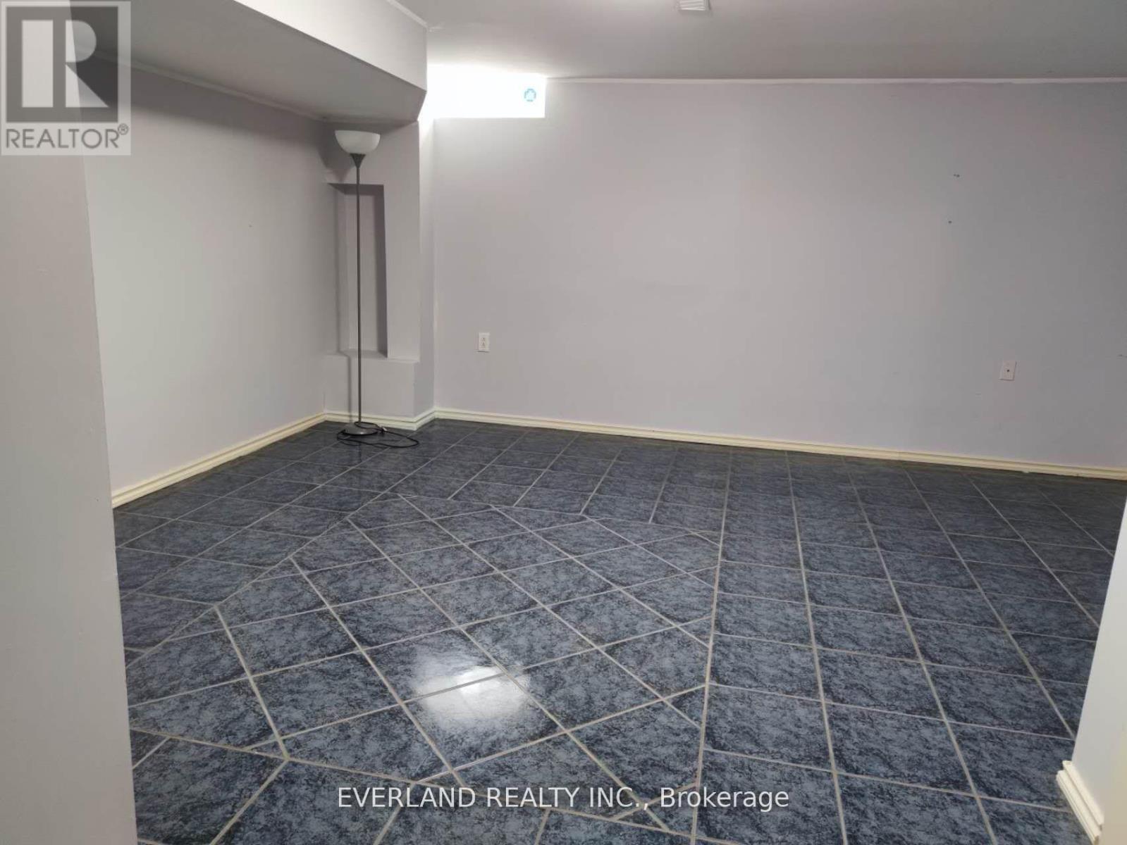 Bsmt - 37 Belvia Drive, Vaughan, Ontario  L4K 5J6 - Photo 2 - N12557440