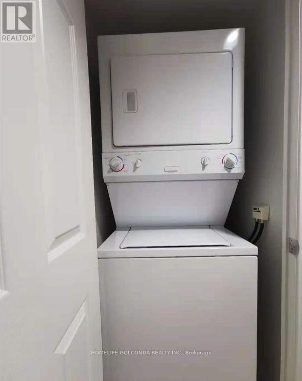 911 - 388 Prince Of Wales Drive, Mississauga, Ontario  L5B 0A1 - Photo 11 - W12557402