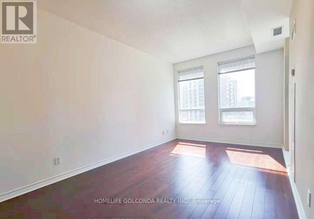 911 - 388 Prince Of Wales Drive, Mississauga, Ontario  L5B 0A1 - Photo 6 - W12557402