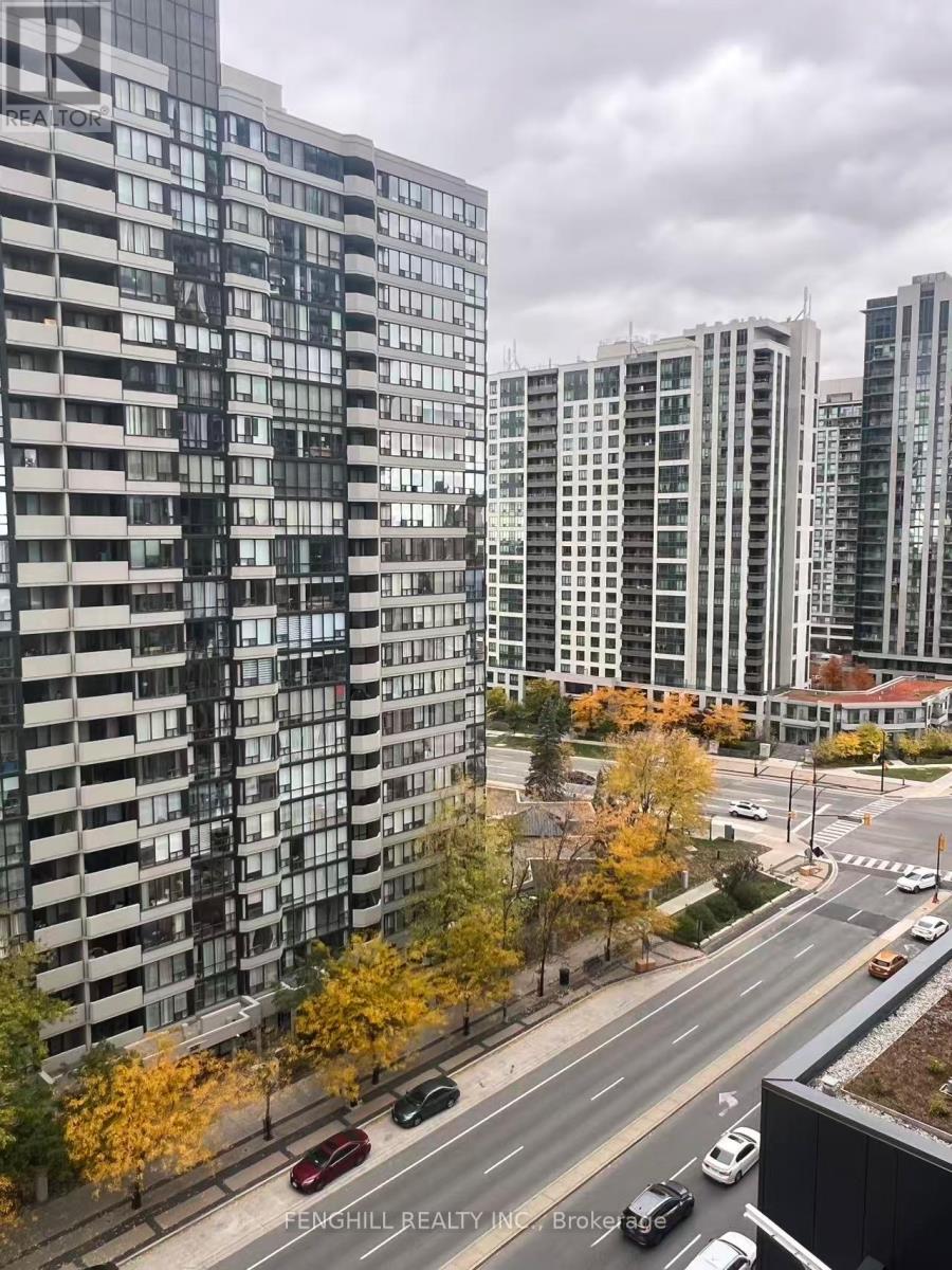 1008 - 395 Square One Drive, Mississauga, Ontario  L5B 0P6 - Photo 15 - W12557412