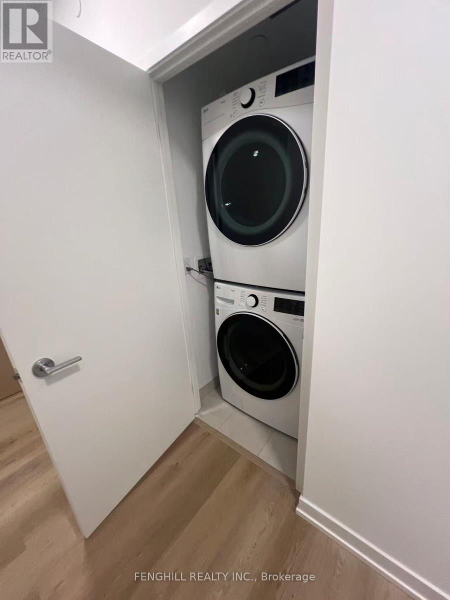 1008 - 395 Square One Drive, Mississauga, Ontario  L5B 0P6 - Photo 26 - W12557412