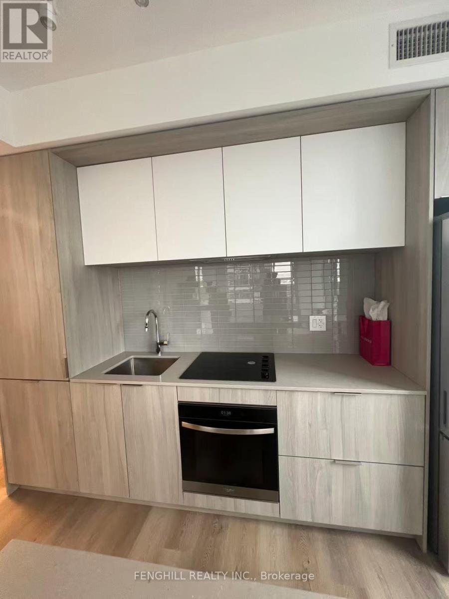 1008 - 395 Square One Drive, Mississauga, Ontario  L5B 0P6 - Photo 30 - W12557412