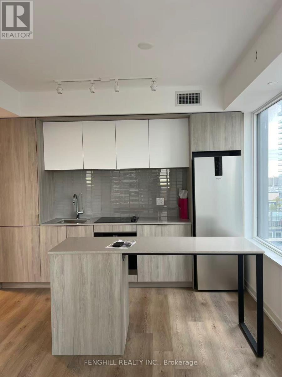 1008 - 395 Square One Drive, Mississauga, Ontario  L5B 0P6 - Photo 32 - W12557412