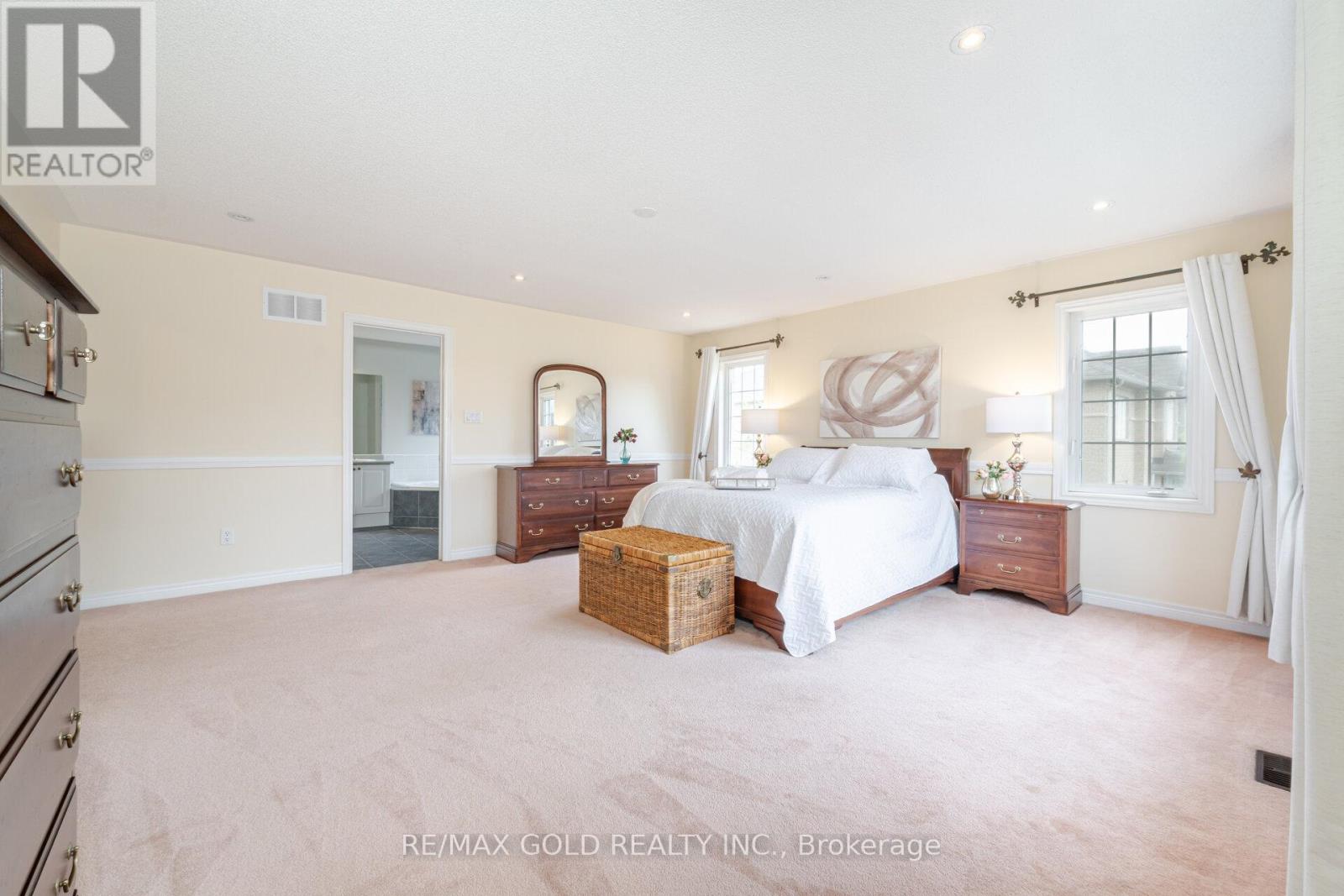 16 Larkberry Road, Brampton, Ontario  L6X 0R7 - Photo 24 - W12557414