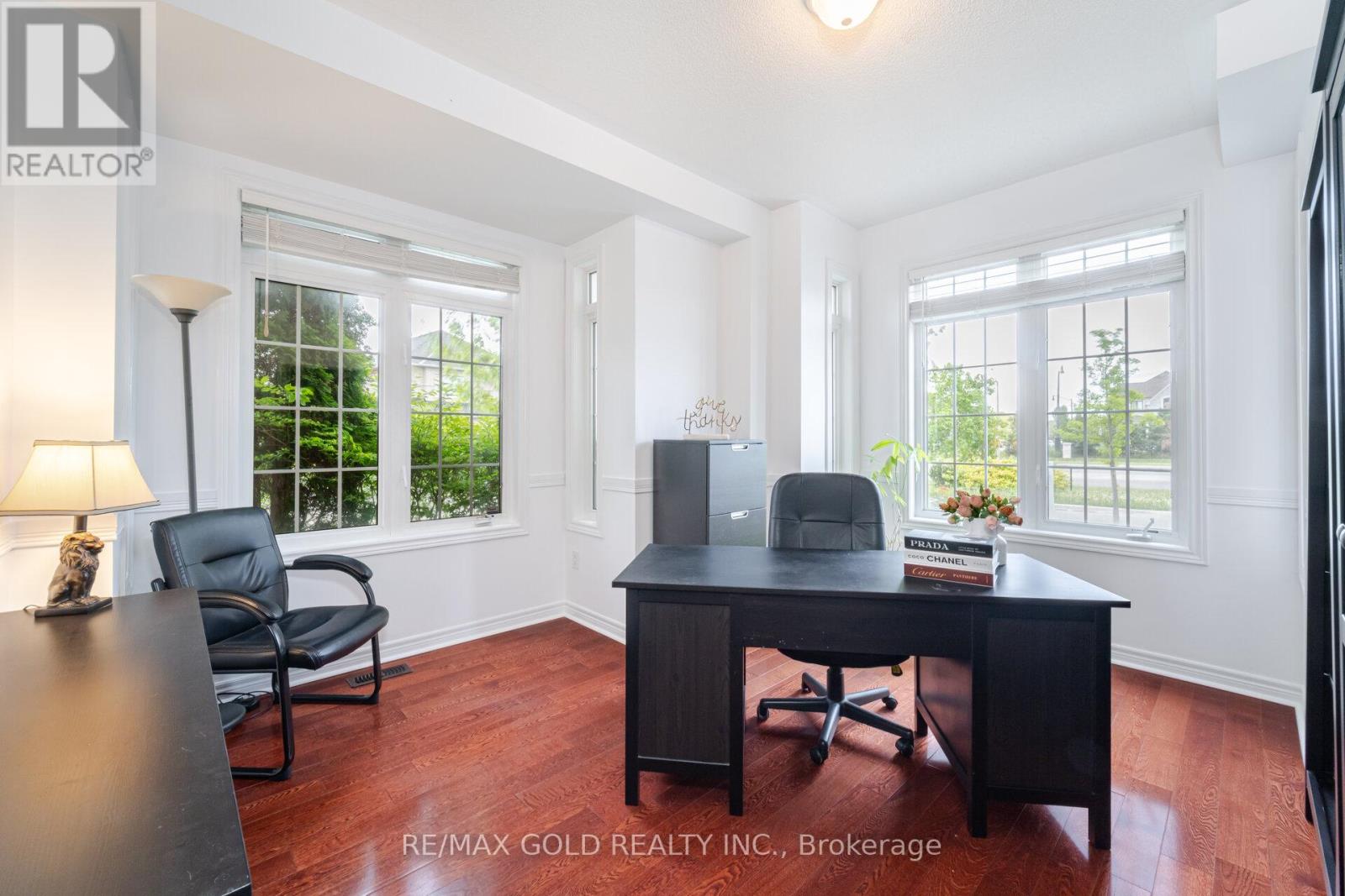 16 Larkberry Road, Brampton, Ontario  L6X 0R7 - Photo 8 - W12557414