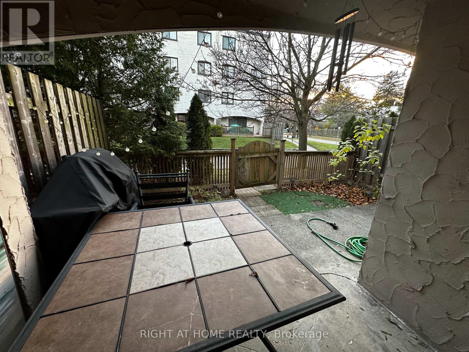 132 - 1058 Falgarwood Drive, Oakville, Ontario  L6H 2P3 - Photo 24 - W12557428