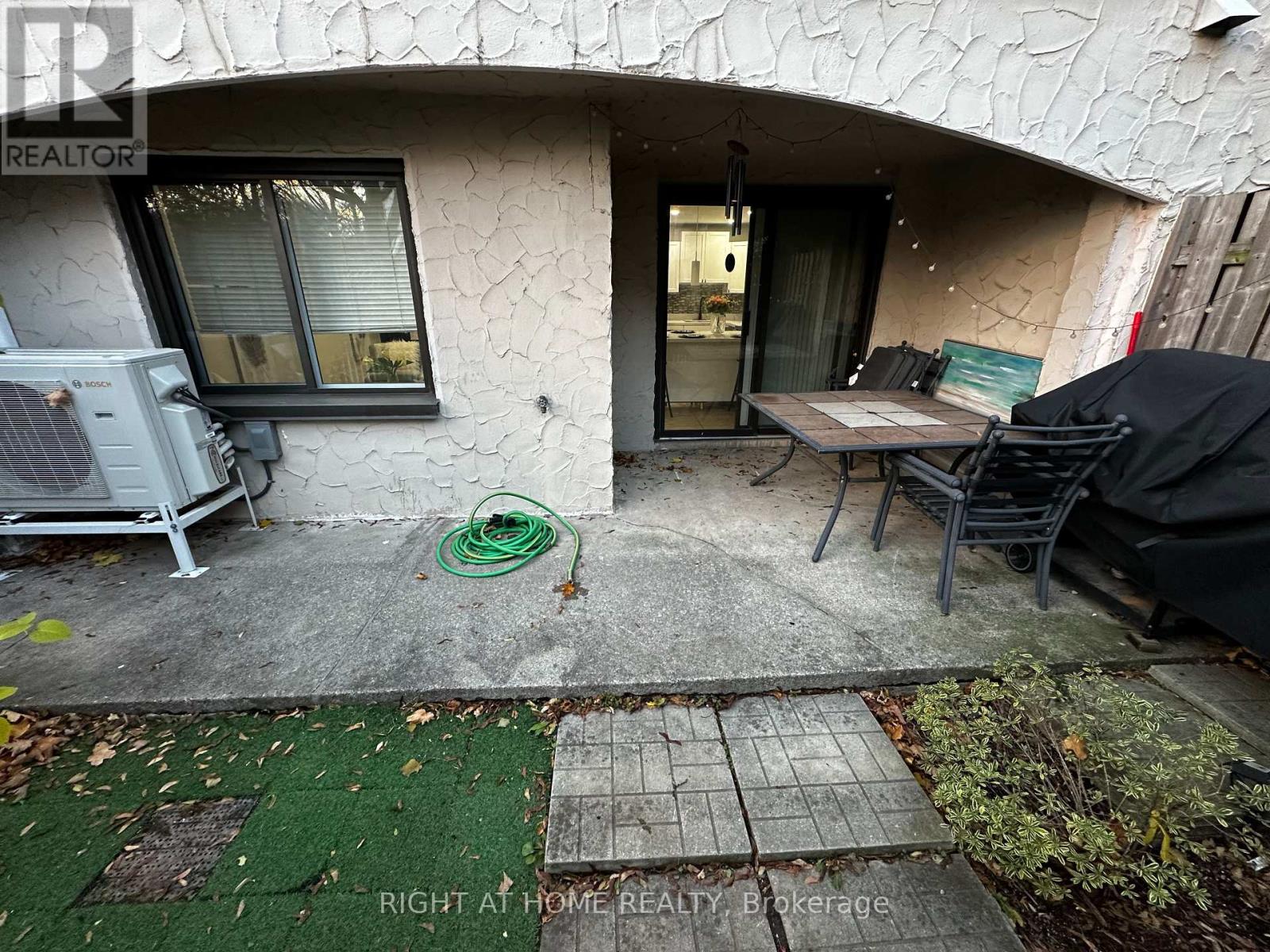 132 - 1058 Falgarwood Drive, Oakville, Ontario  L6H 2P3 - Photo 25 - W12557428