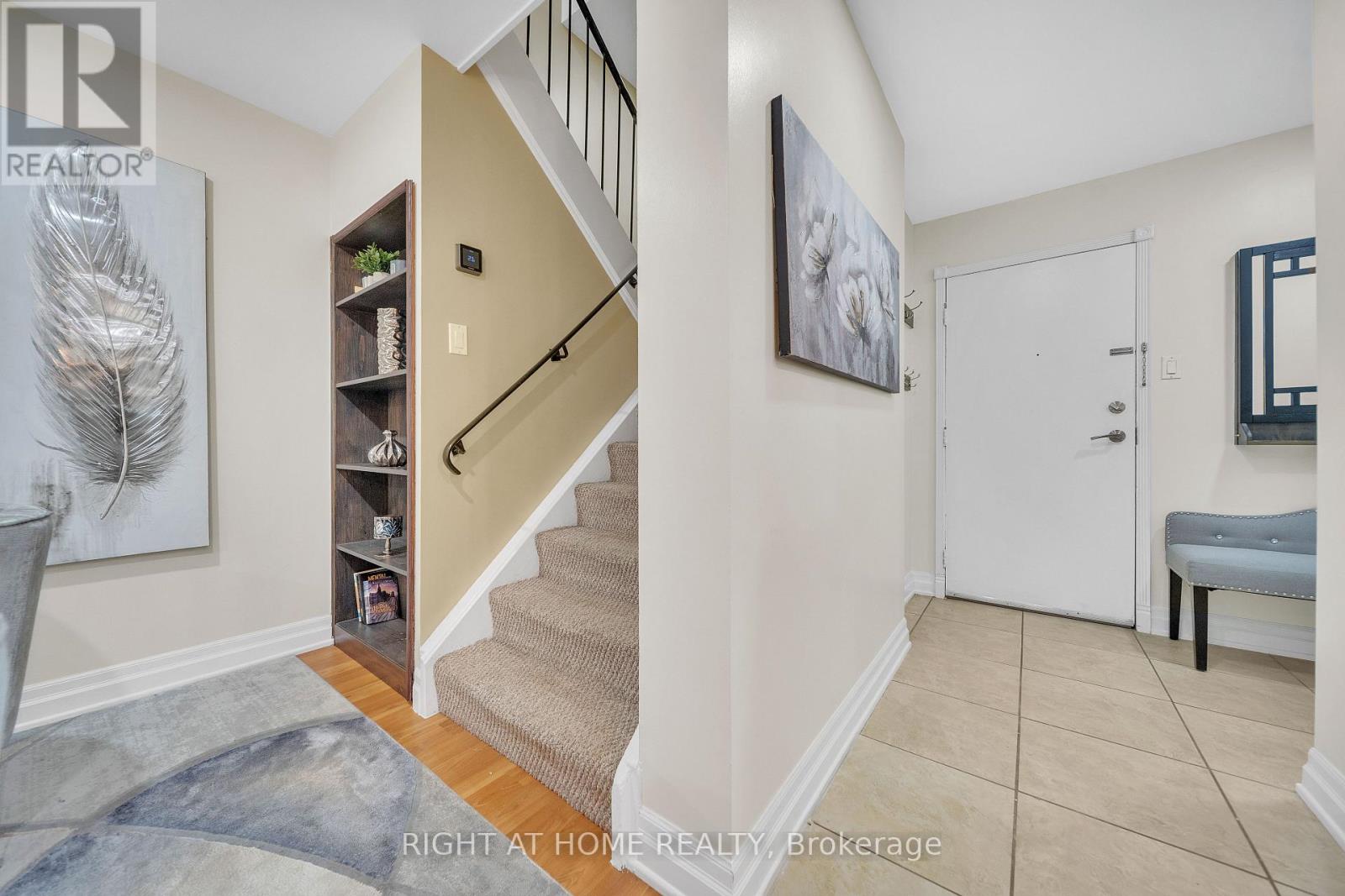 132 - 1058 Falgarwood Drive, Oakville, Ontario  L6H 2P3 - Photo 6 - W12557428